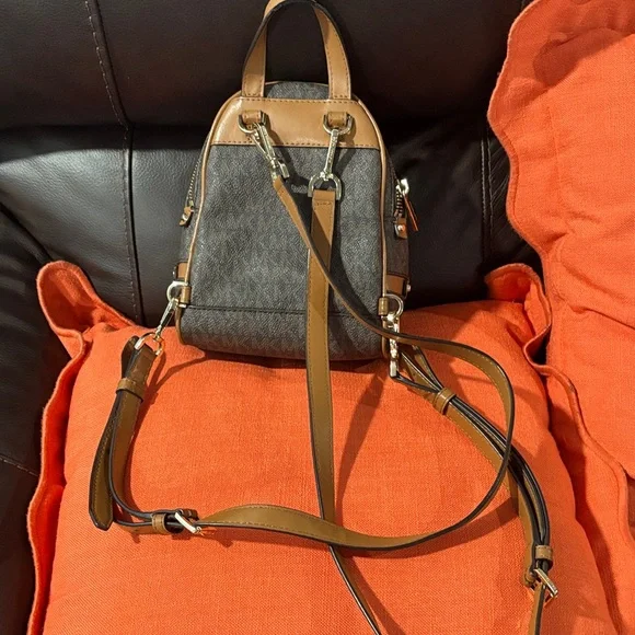 Michael Kors Brown Mini Bag - Picture 7 of 10